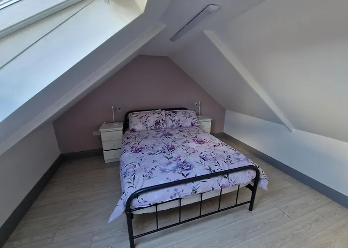 Eden Каслмейн